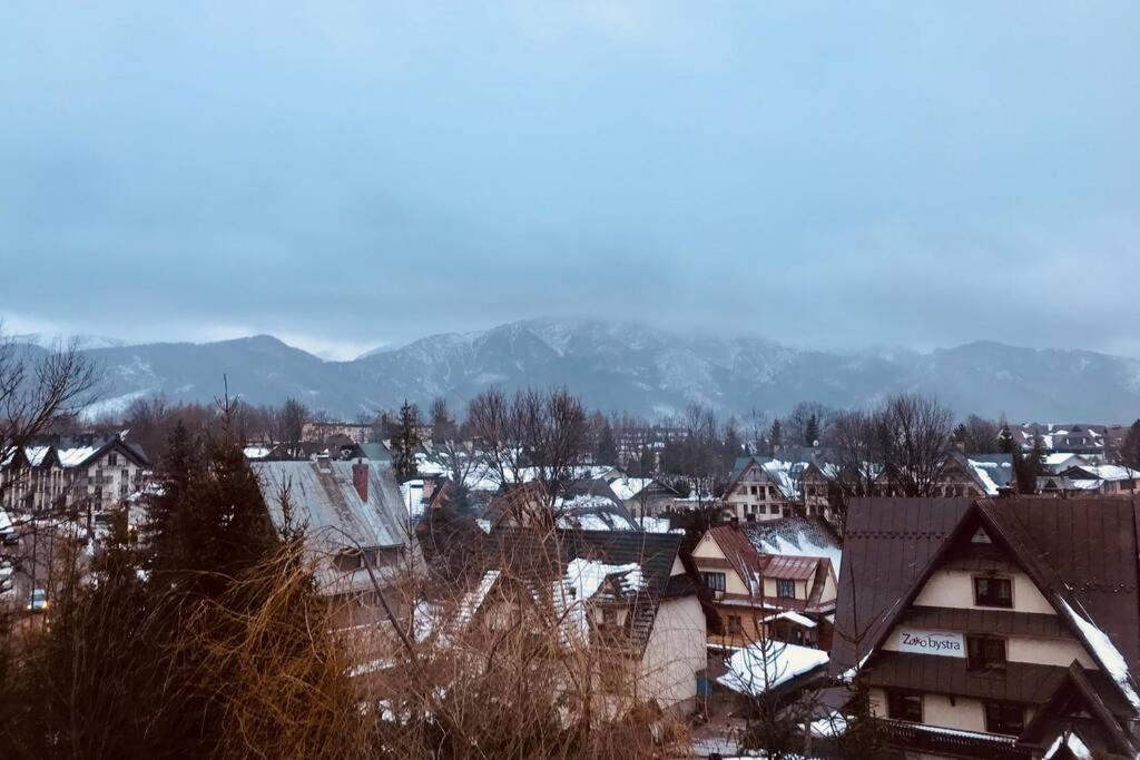 Apartament W Centrum Zakopanego Z Widokiem Na Tatry Exterior photo
